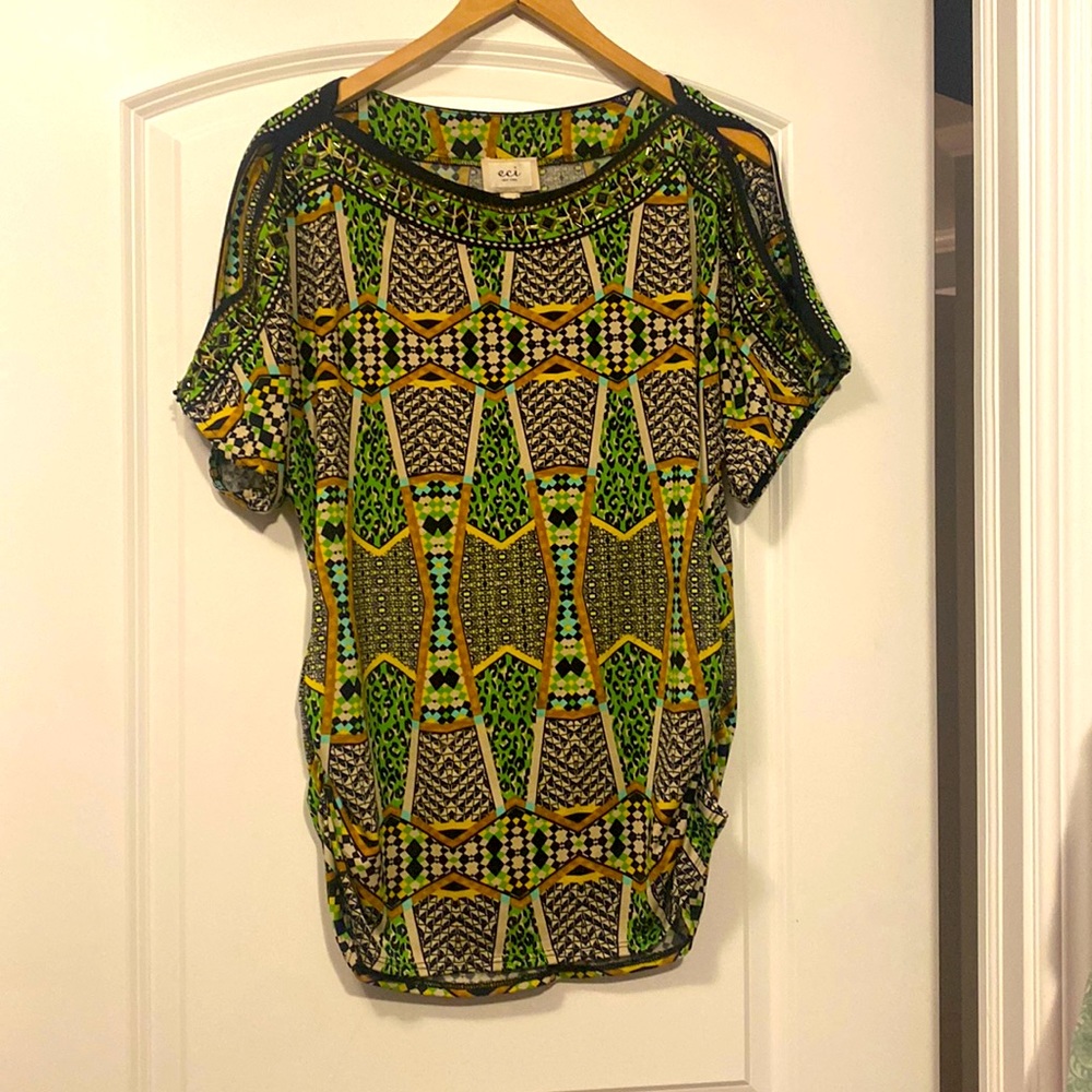 ECI, New York, M, is geometric, cold, shoulder, emerald green and black top